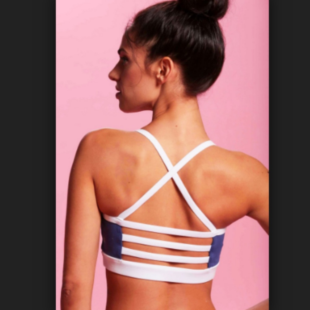 NEW!  POPFLEX "Set The Bar" sports bra
